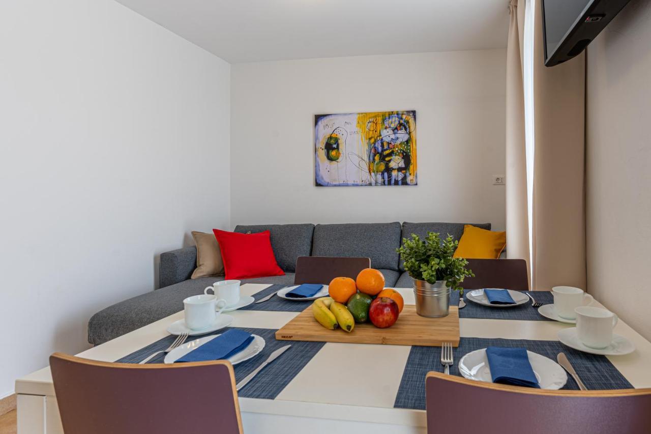 Apartments Dolac Nerezine Bagian luar foto