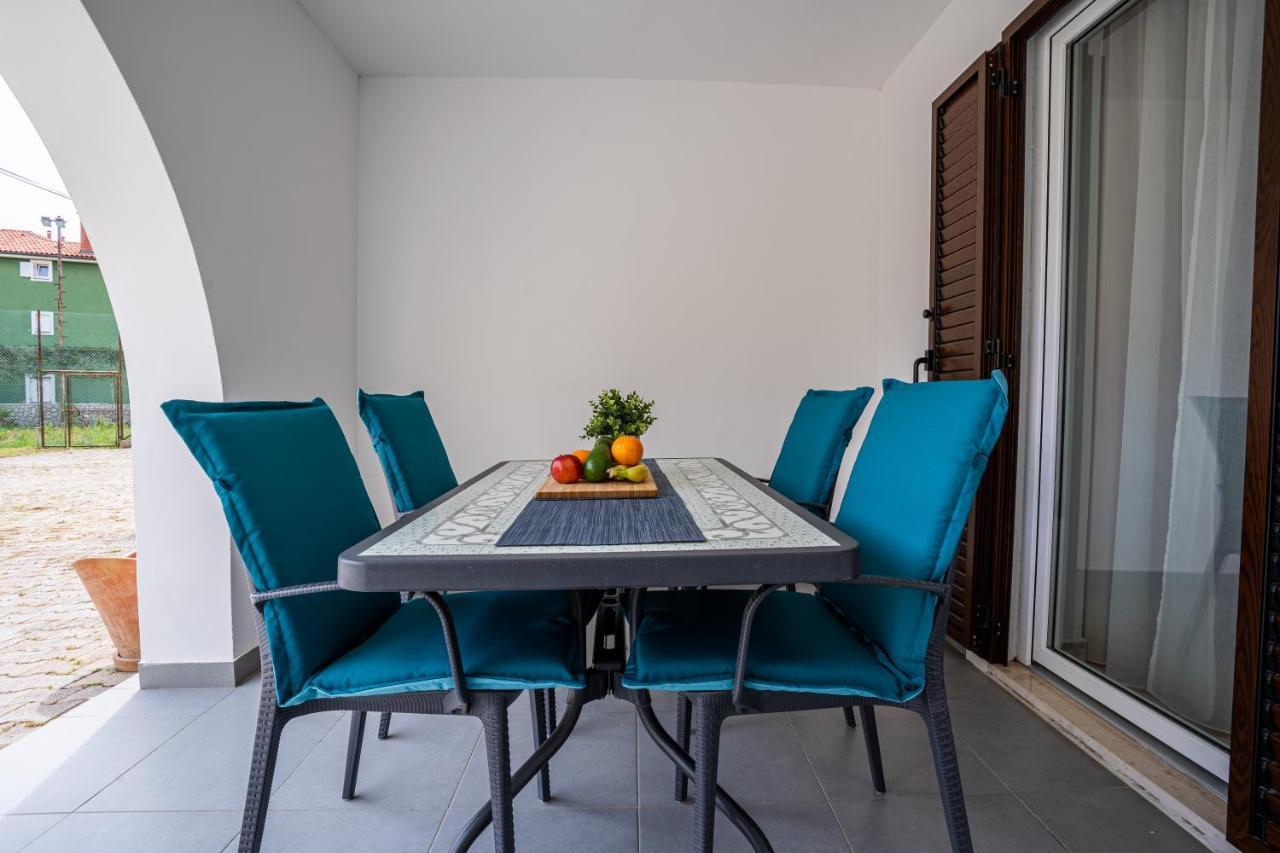 Apartments Dolac Nerezine Bagian luar foto