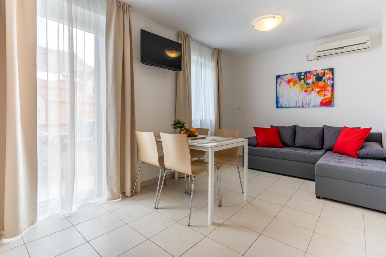 Apartments Dolac Nerezine Bagian luar foto